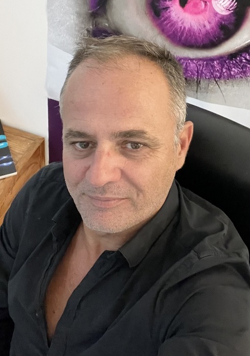 Yann Guilbaud - Cosmétikwatch®